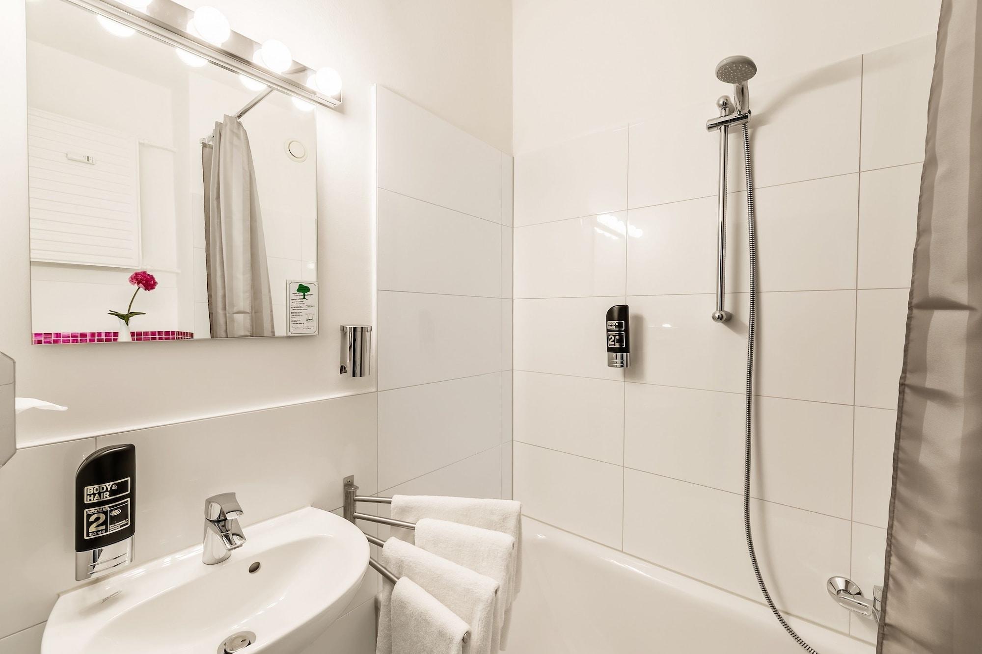 Alecsa Hotel Am Olympiastadion Берлін Екстер'єр фото