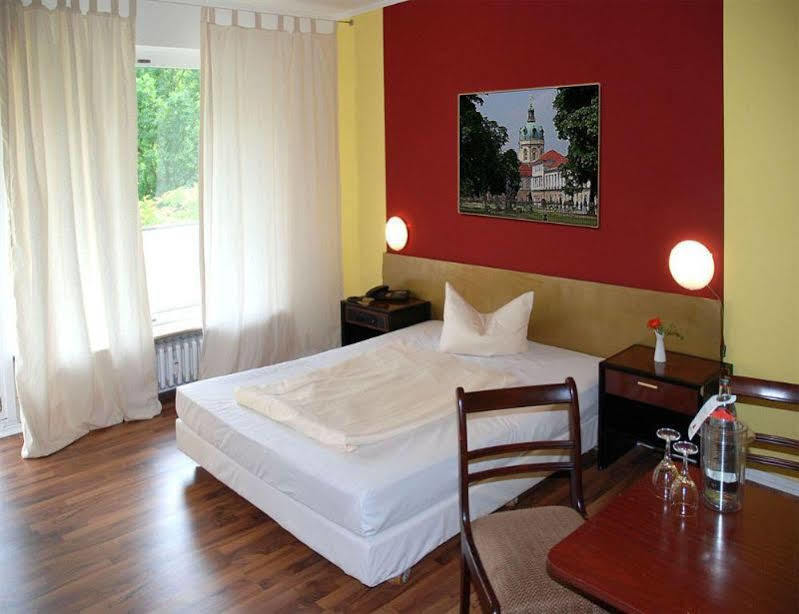 Alecsa Hotel Am Olympiastadion Берлін Екстер'єр фото
